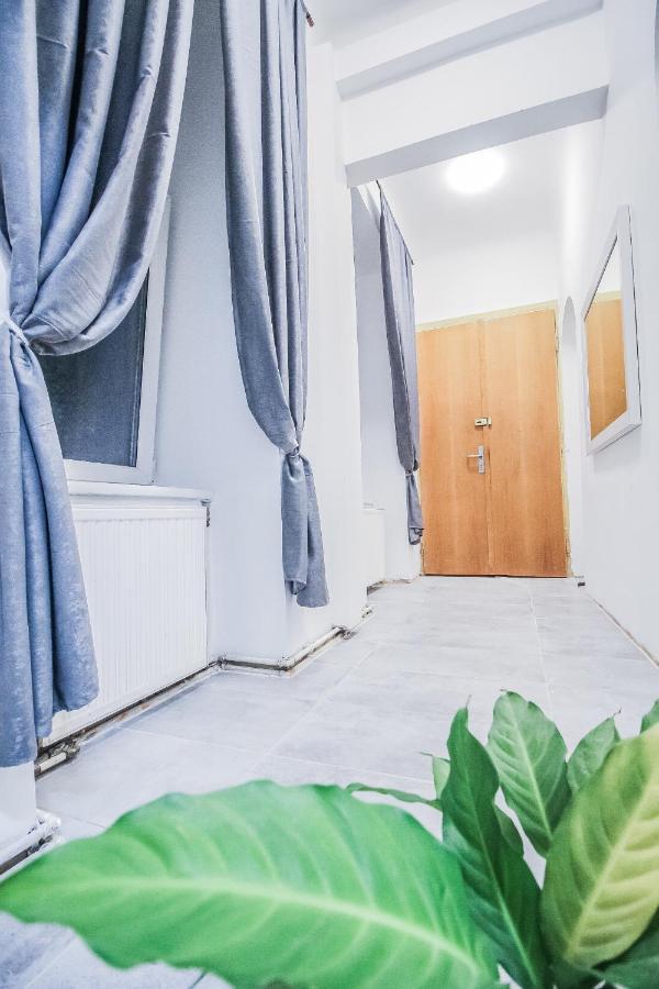 Comfort Quad Room Hn Vienna Exterior photo
